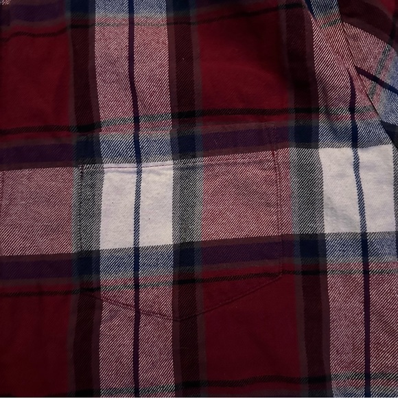 Old Navy Long Sleeved Flannel Pocket Red White and Blue Plaid XXL button down - Picture 4 of 6